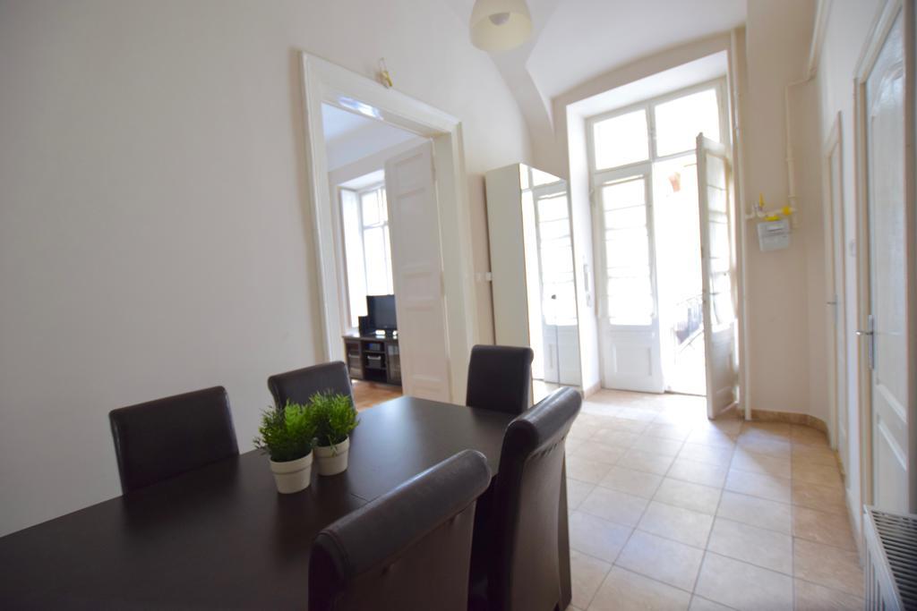 Standard Apartment By Hi5 - Muzeum 5 Budapest Extérieur photo
